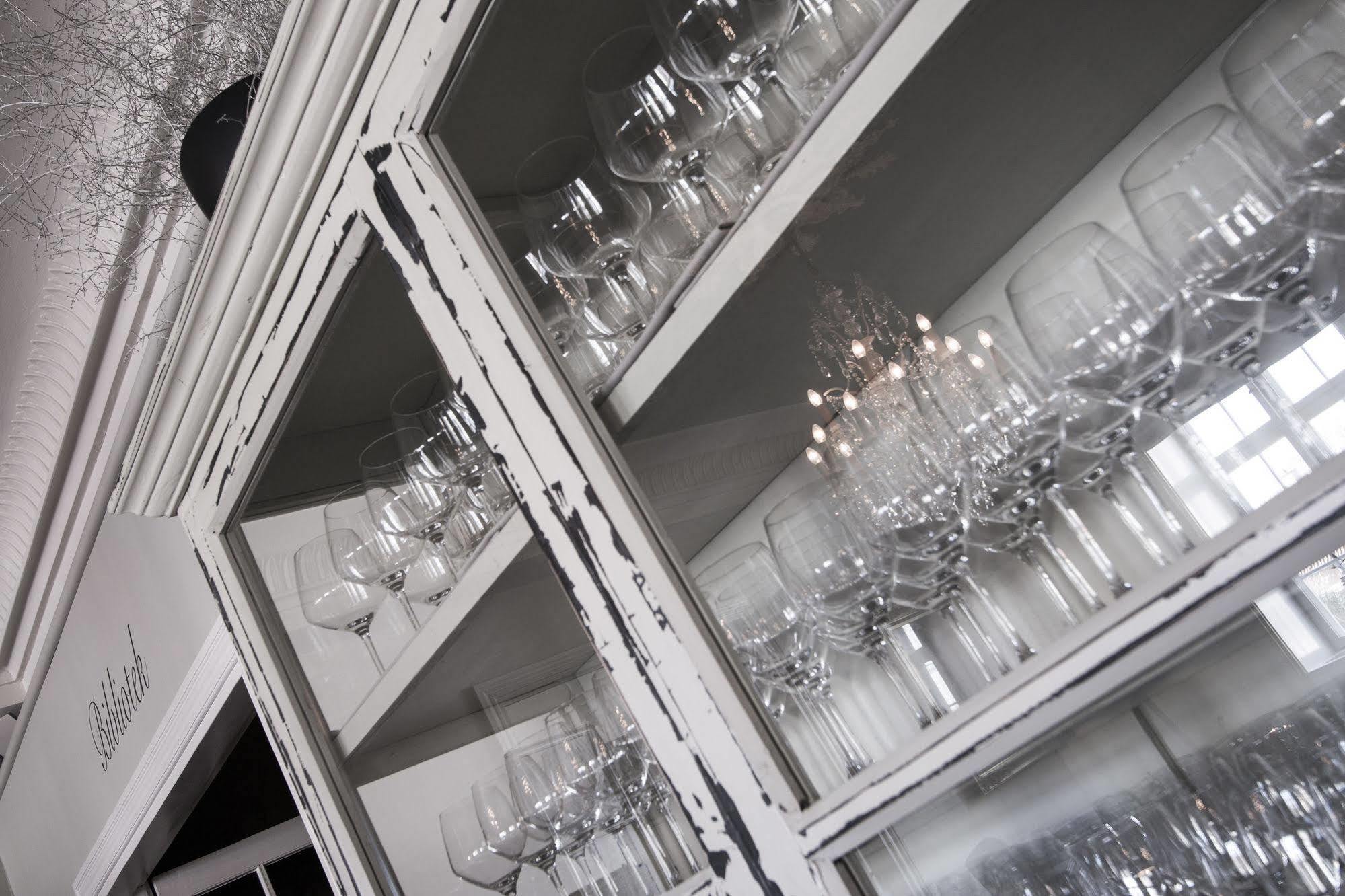 Hotel Fredensborg Store Kro Zewnętrze zdjęcie