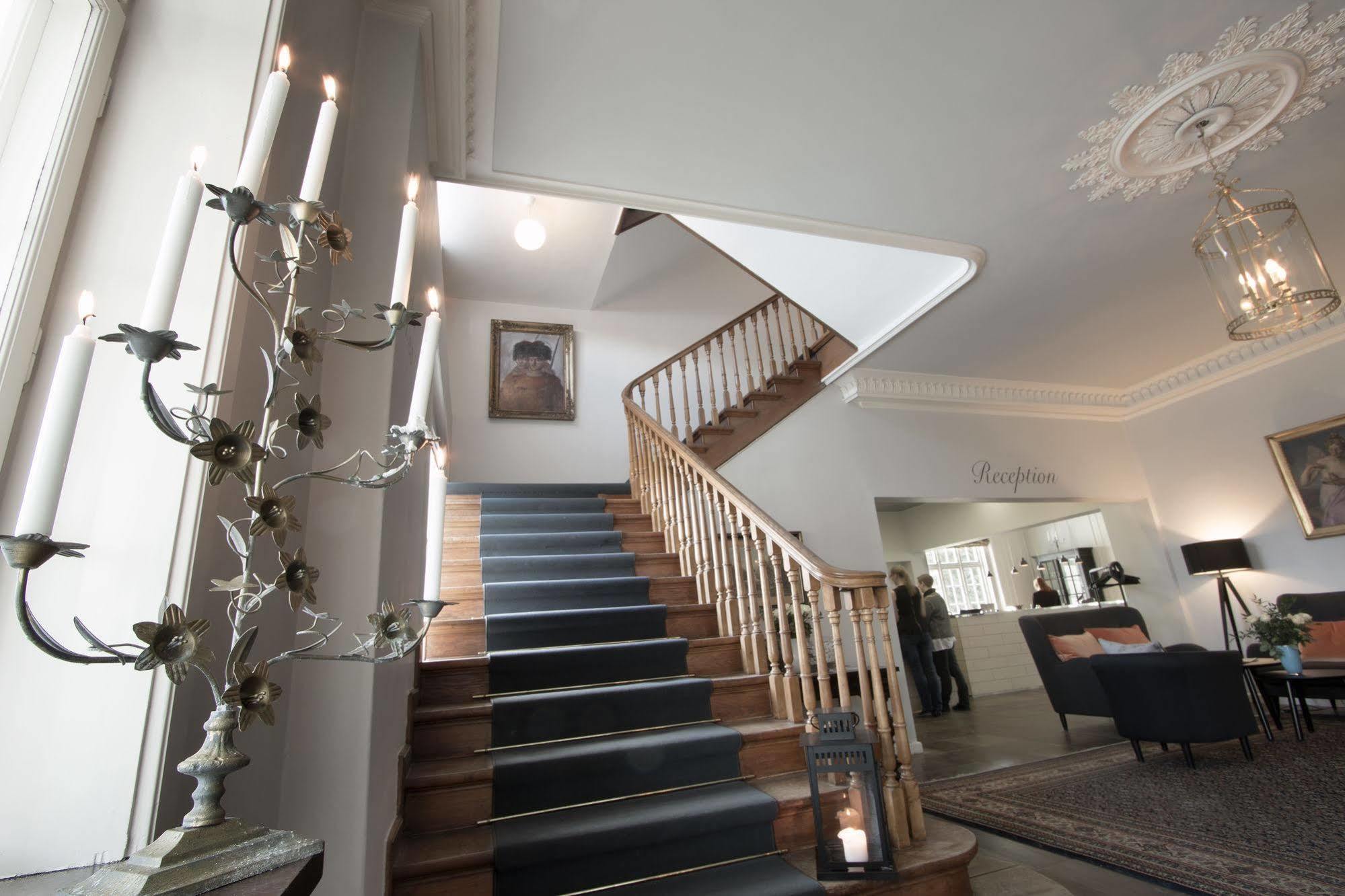 Hotel Fredensborg Store Kro Zewnętrze zdjęcie
